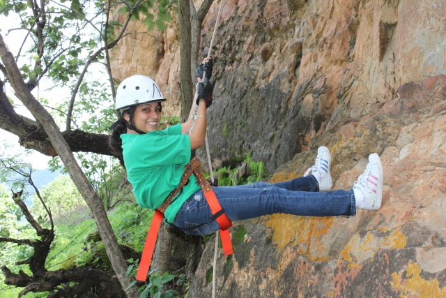  Aprenda técnicas de escalada e rappel